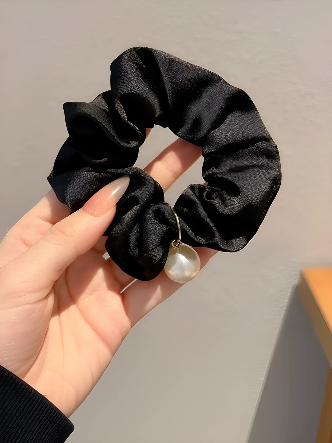 8# Black pearl hair tie - 9 cm