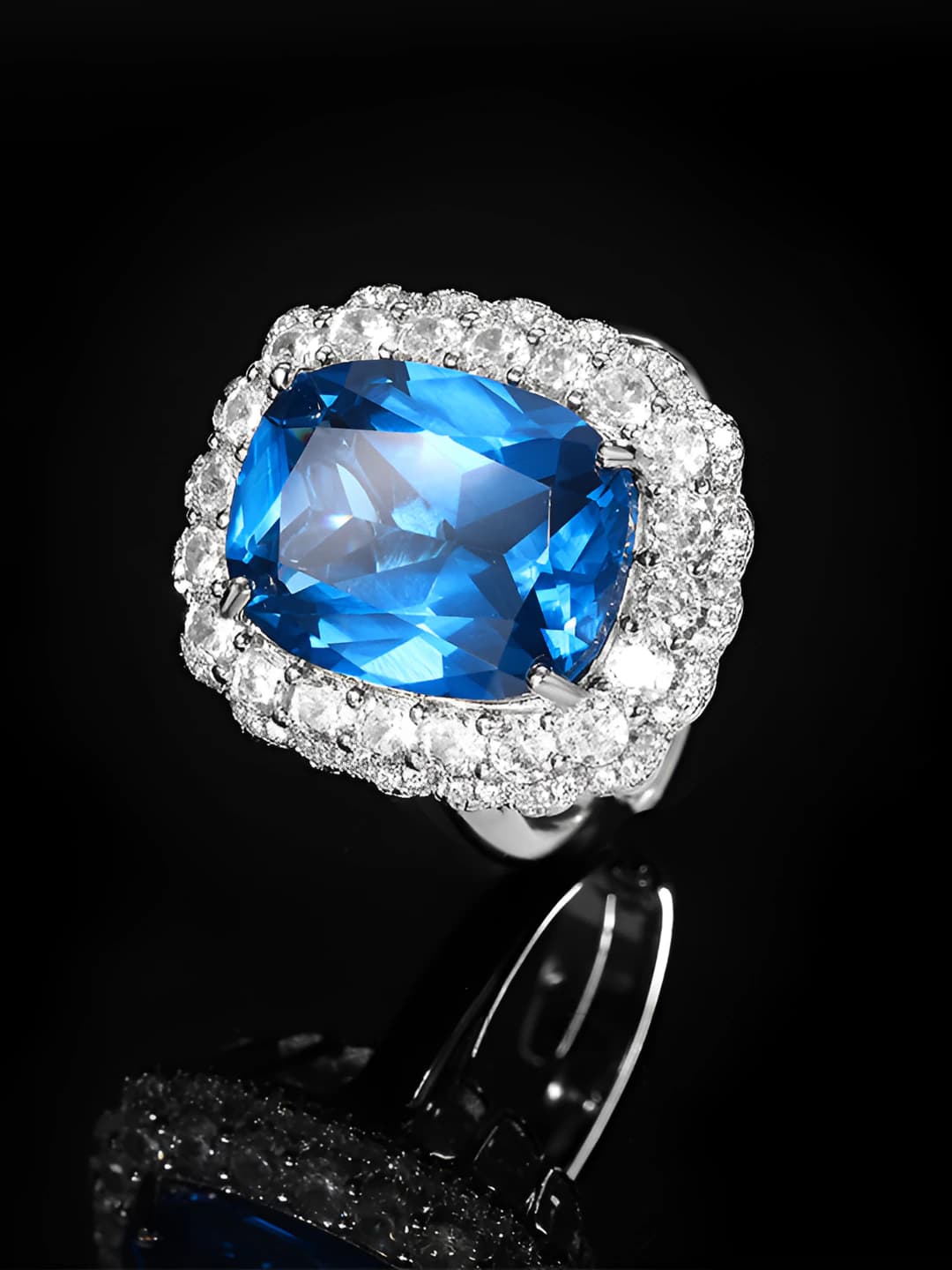 Blue spinel ring
