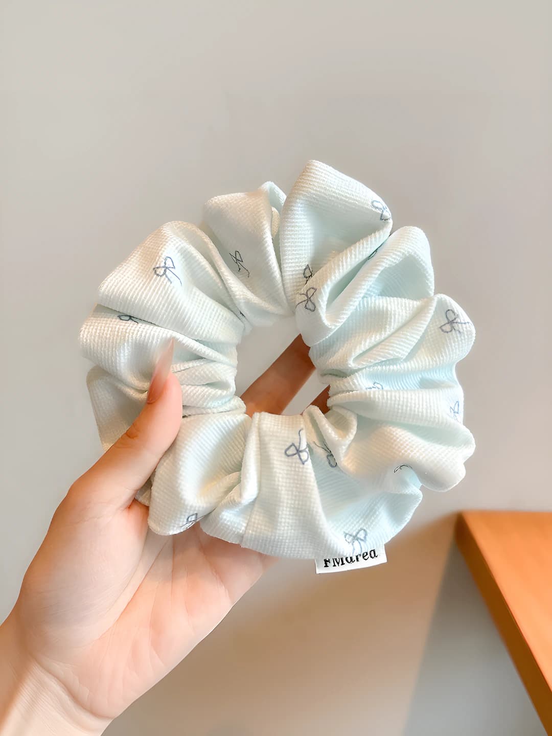 Кордюрный бант большой хвостик