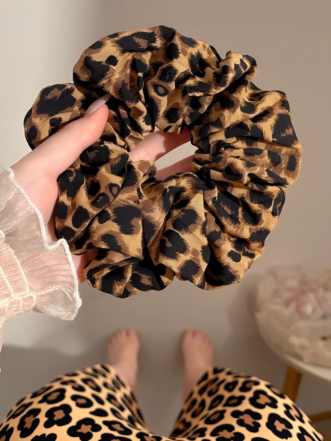 Katta leopard soch tasi taxminan 16 cm