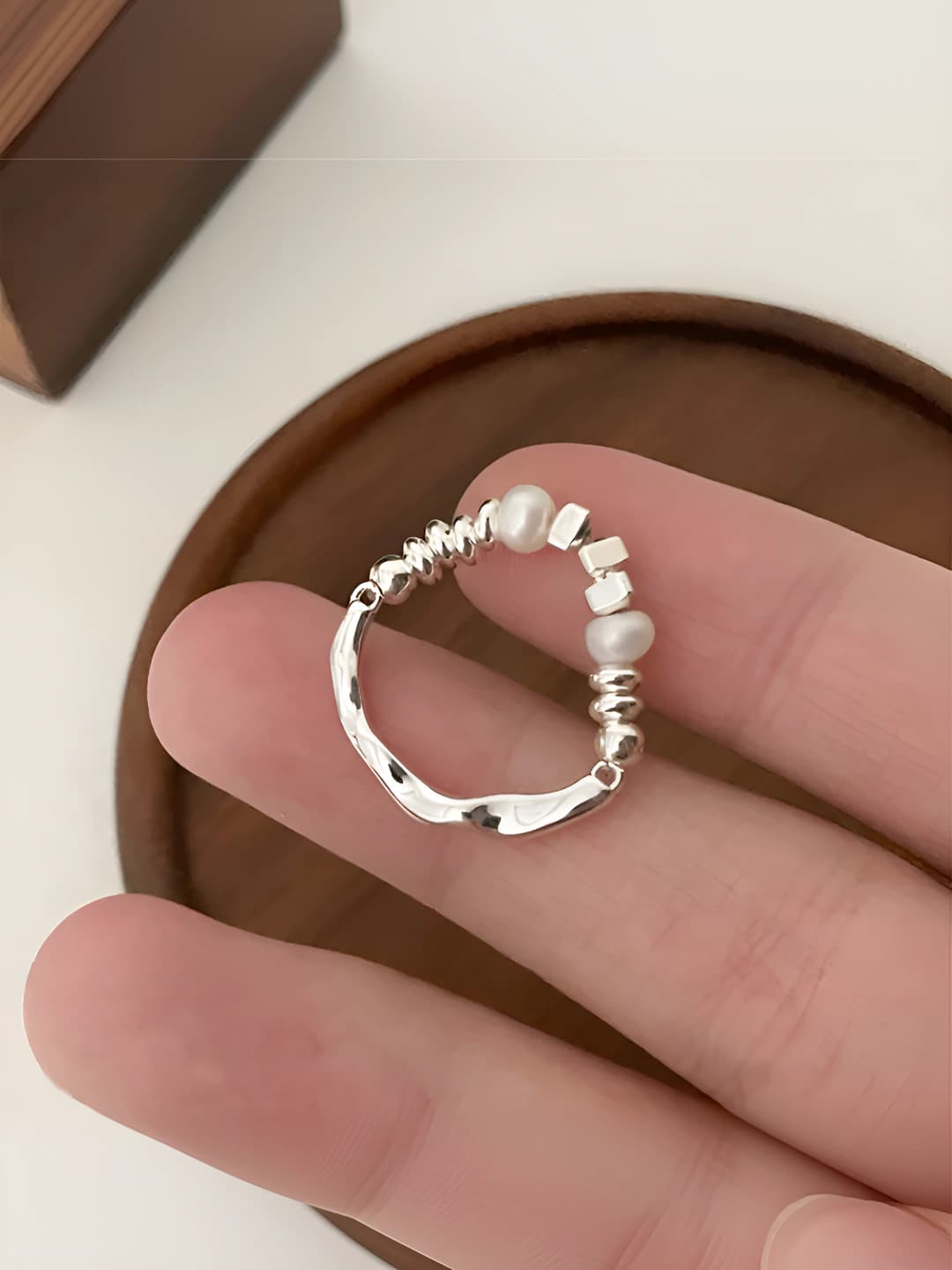 Women's open ring in copper with geometric design, pearl design element, electroplating technology, modern OL style