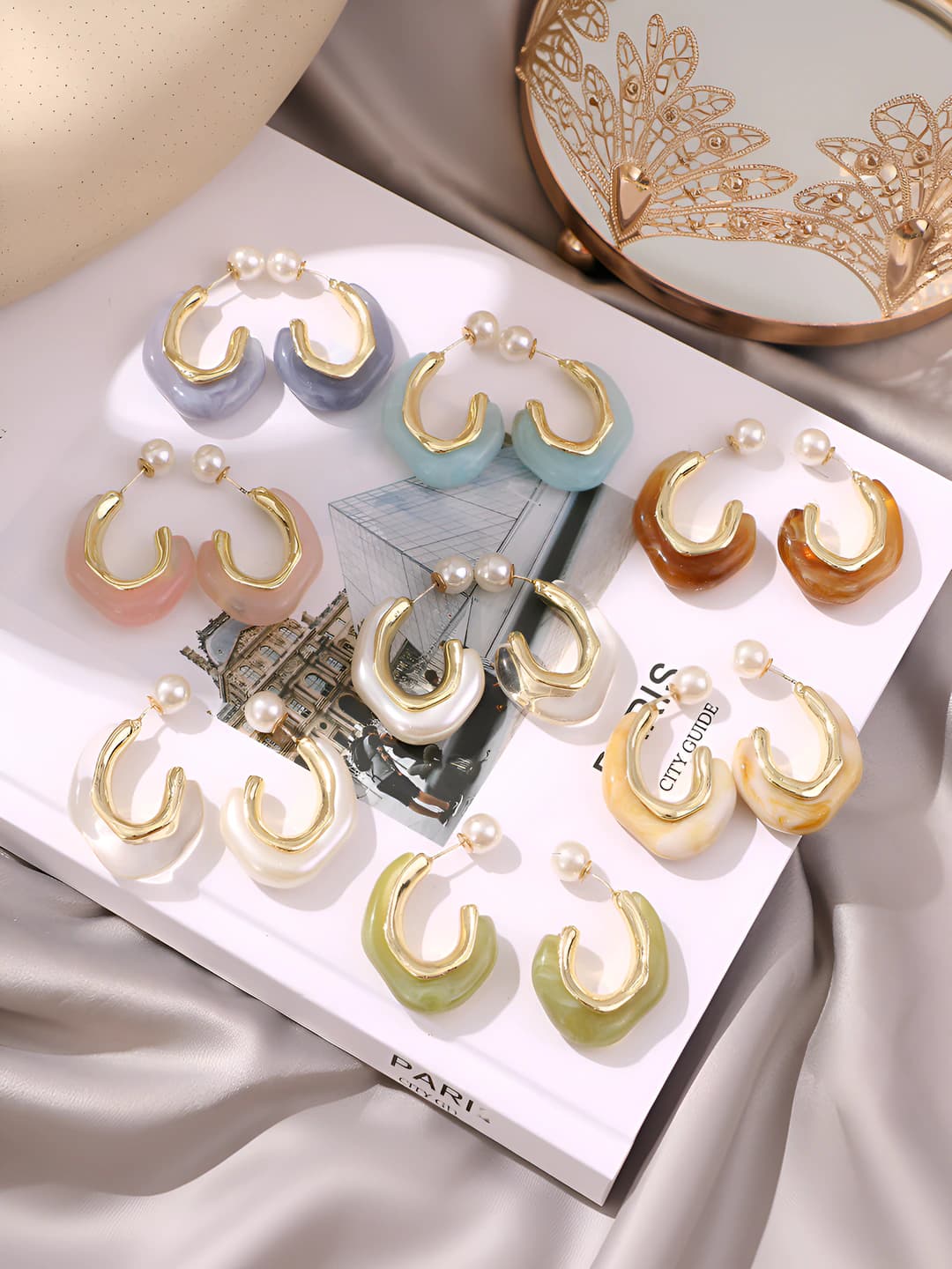 Women's set of U-shaped irregular earrings with colorful pearls