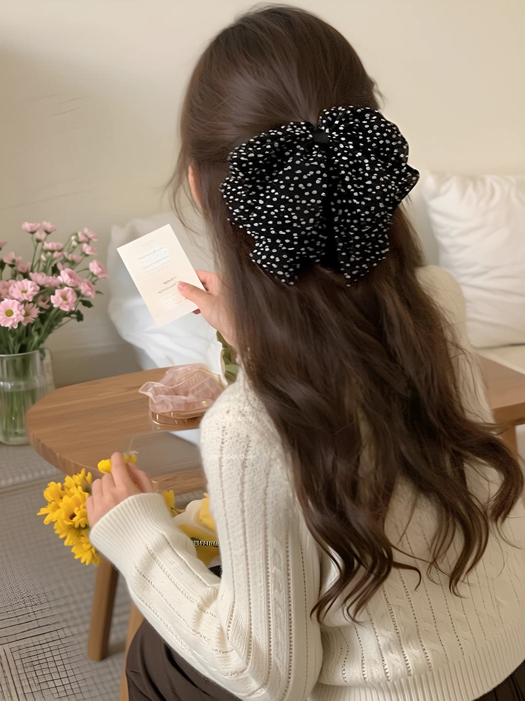 Clear dotted clip 6.5 cm