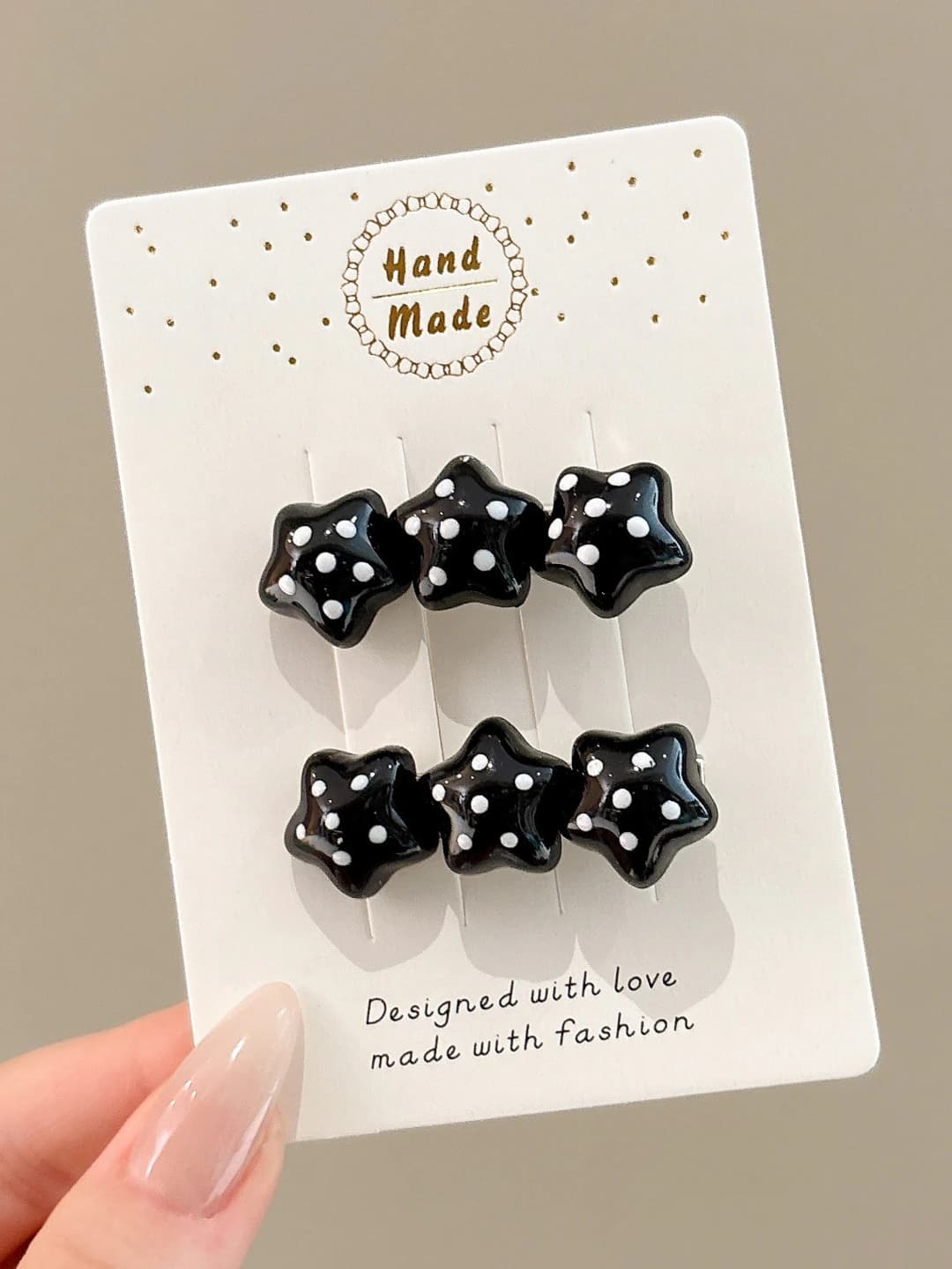Black star 4.5 cm
