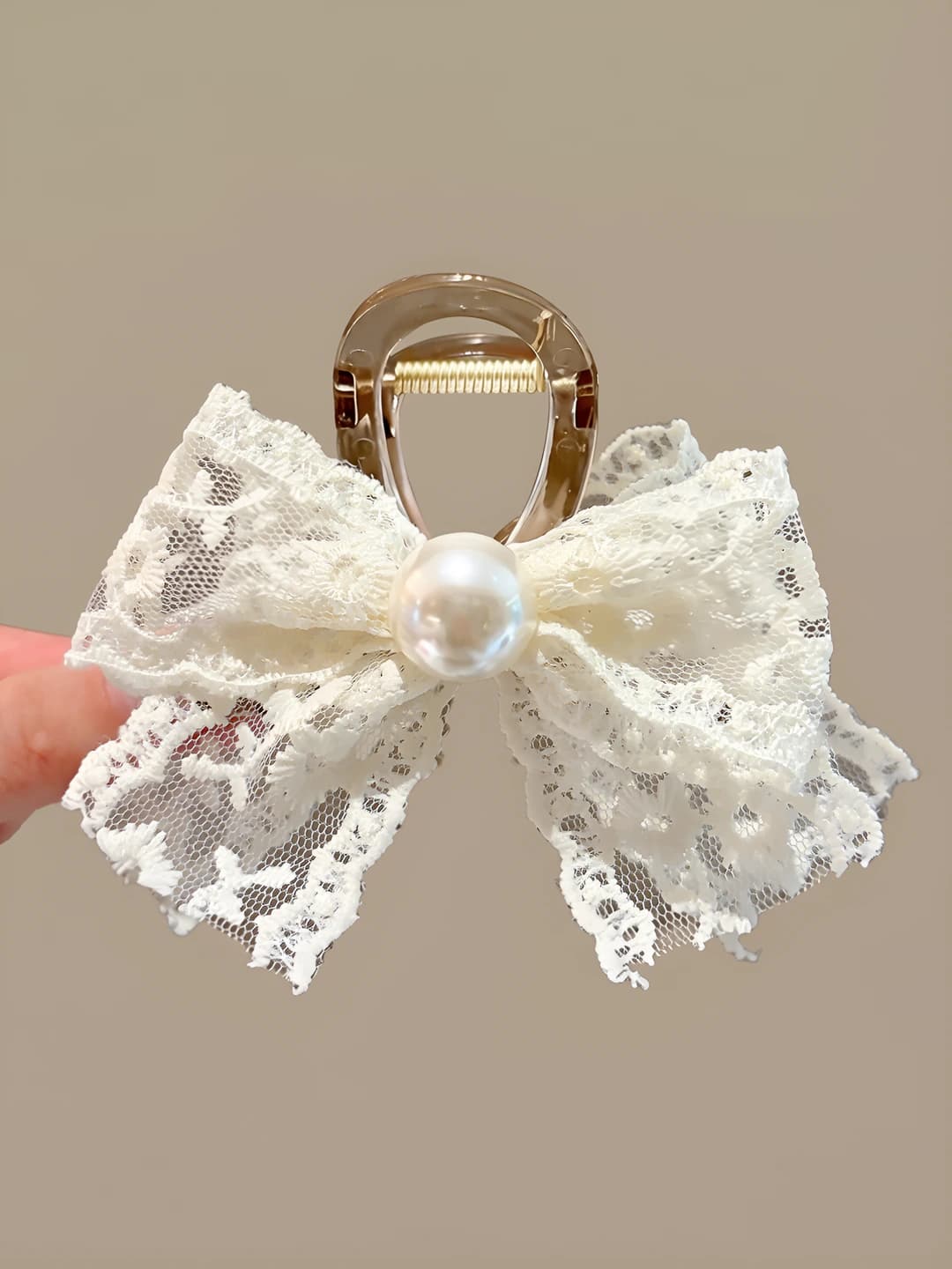 1 Lace bow hair clip 8cm
