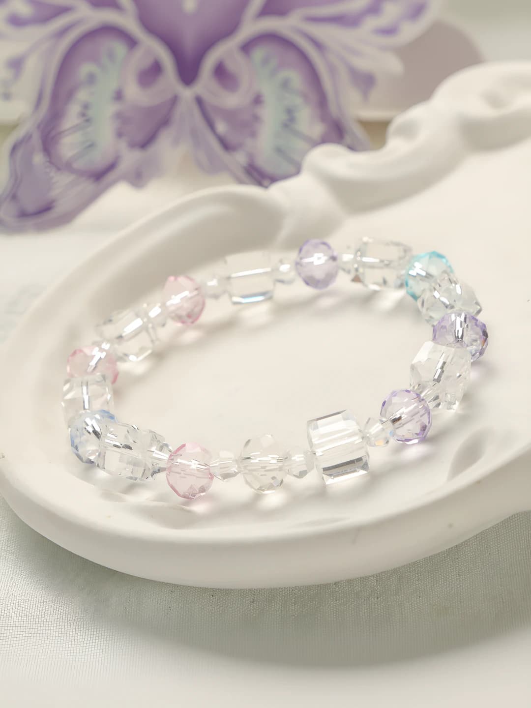 Cube crystal multicolour