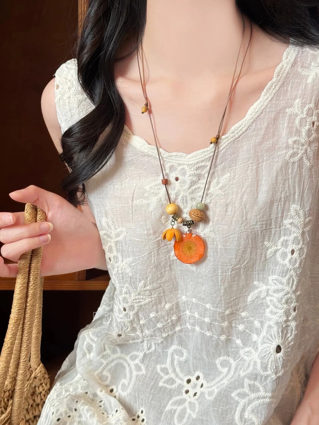 Carrot gel pendant necklace