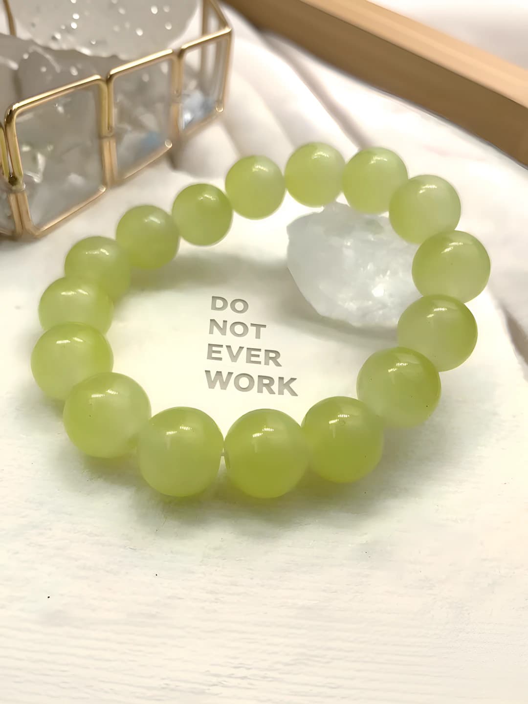Women's glass bracelet with semi-handmade Korean style round design