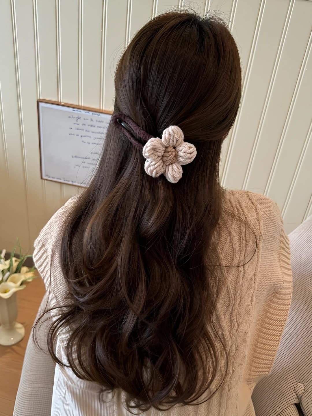 3# Beige large flower clip one