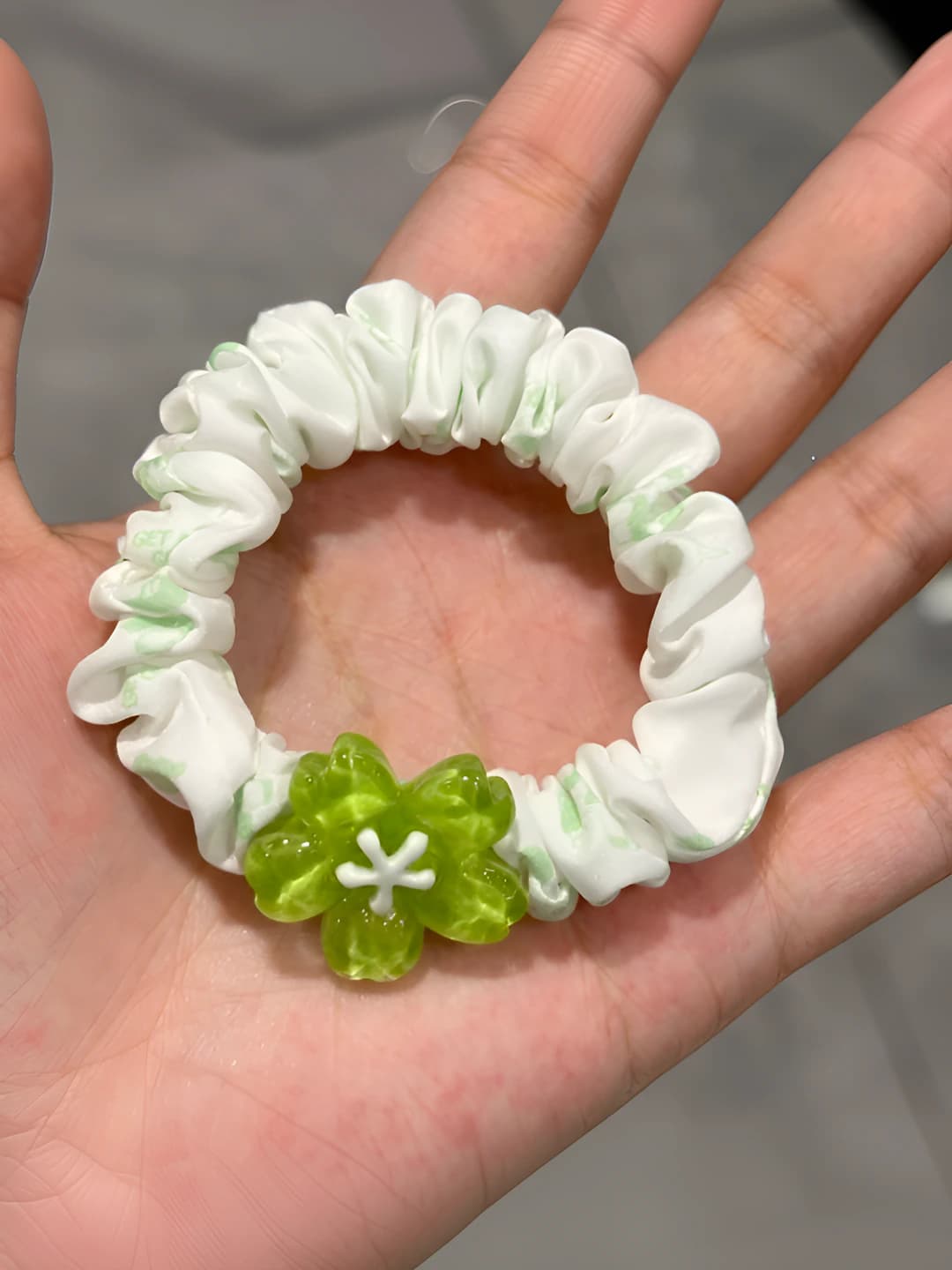 8# Sakura puff scrunchie - Green * ~6 cm - Fabric + acrylic