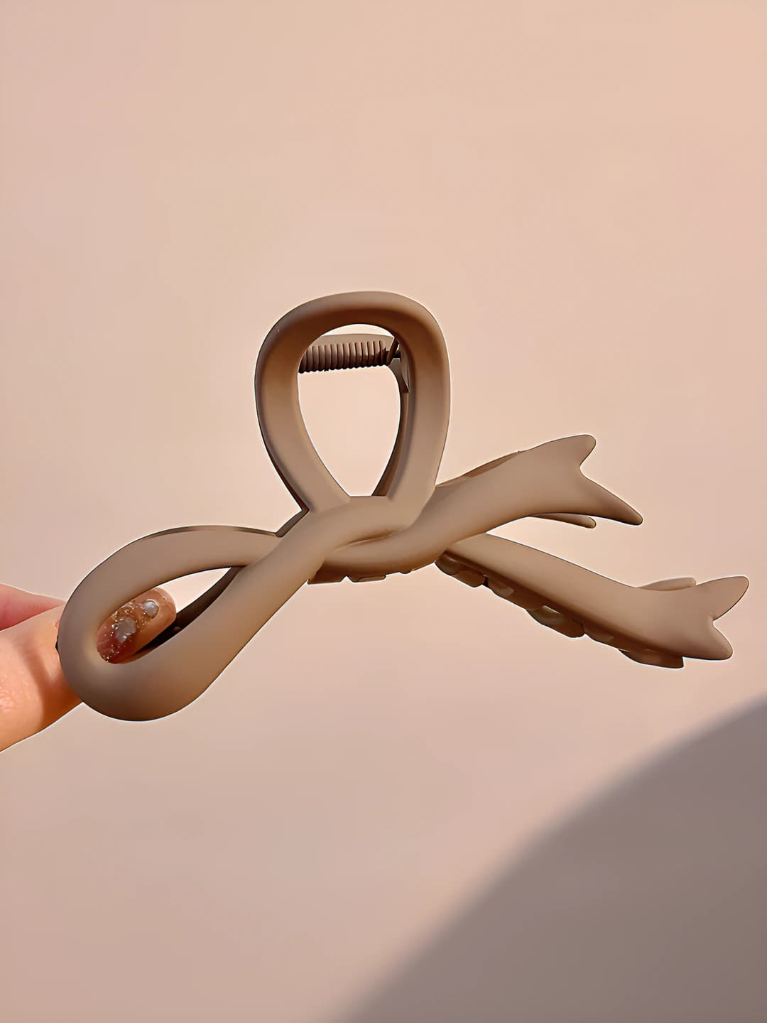 Light coffee bow 11 cm