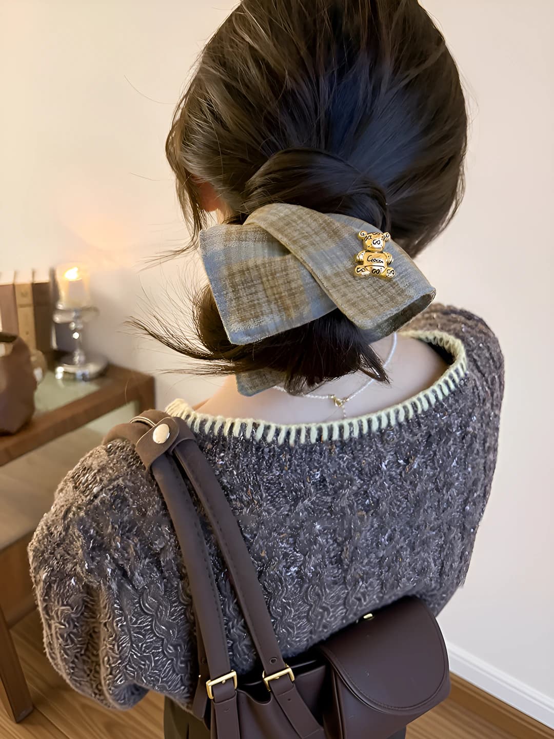 Small iron bear scarf