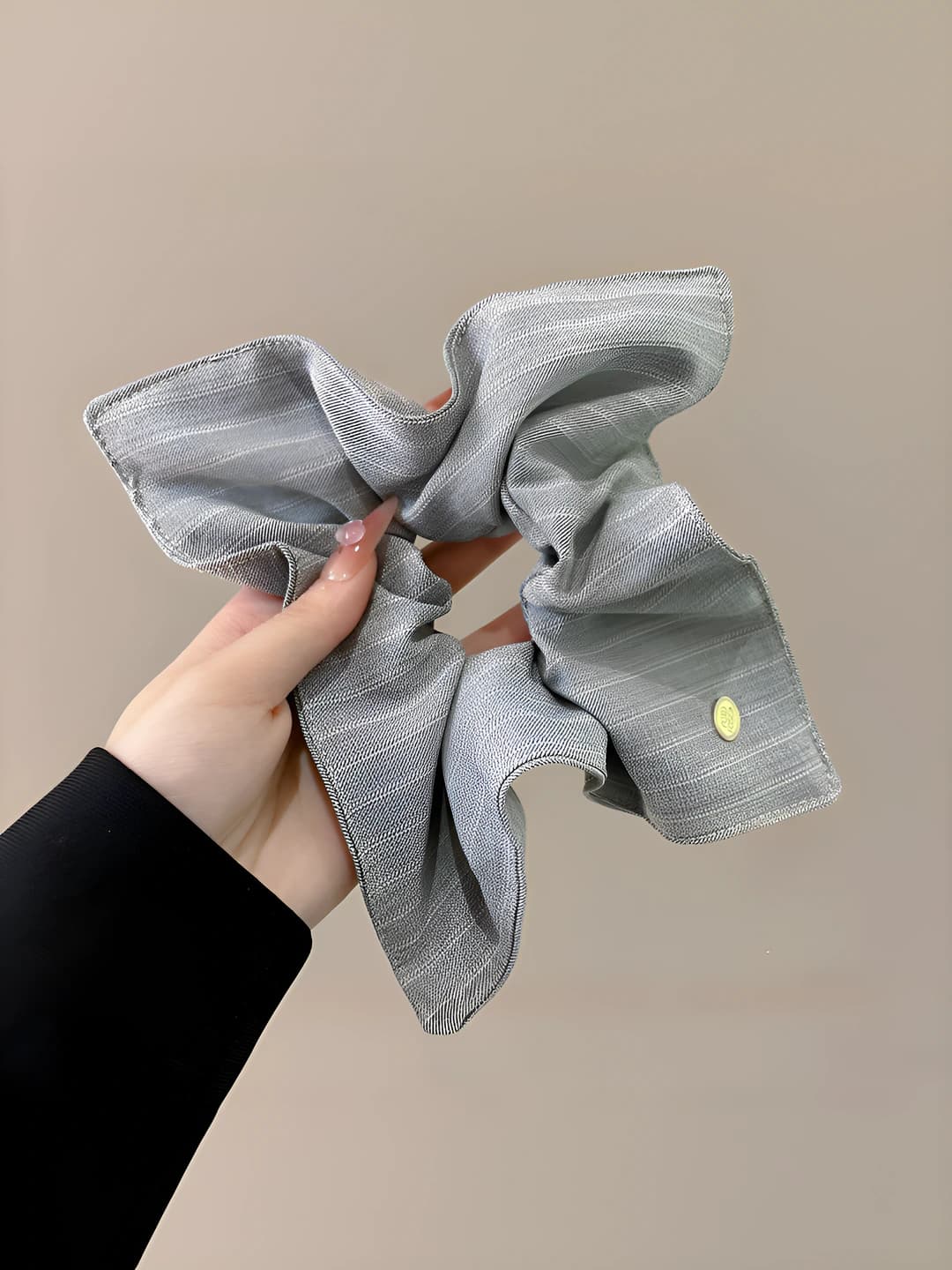 1 # Light gray square, 22cm