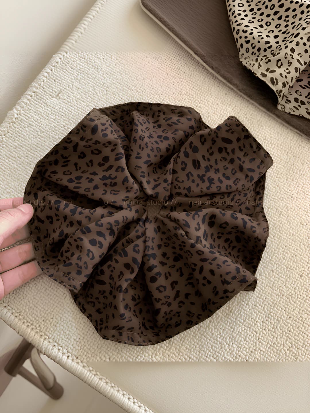 To'q kofe leopard taxminan 18 cm