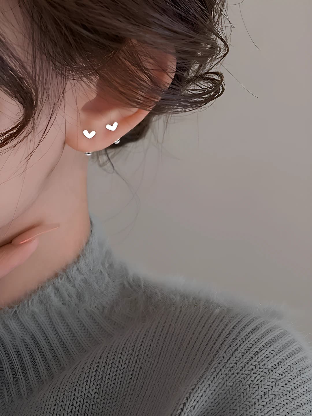 51# Small stud - Silver solid heart