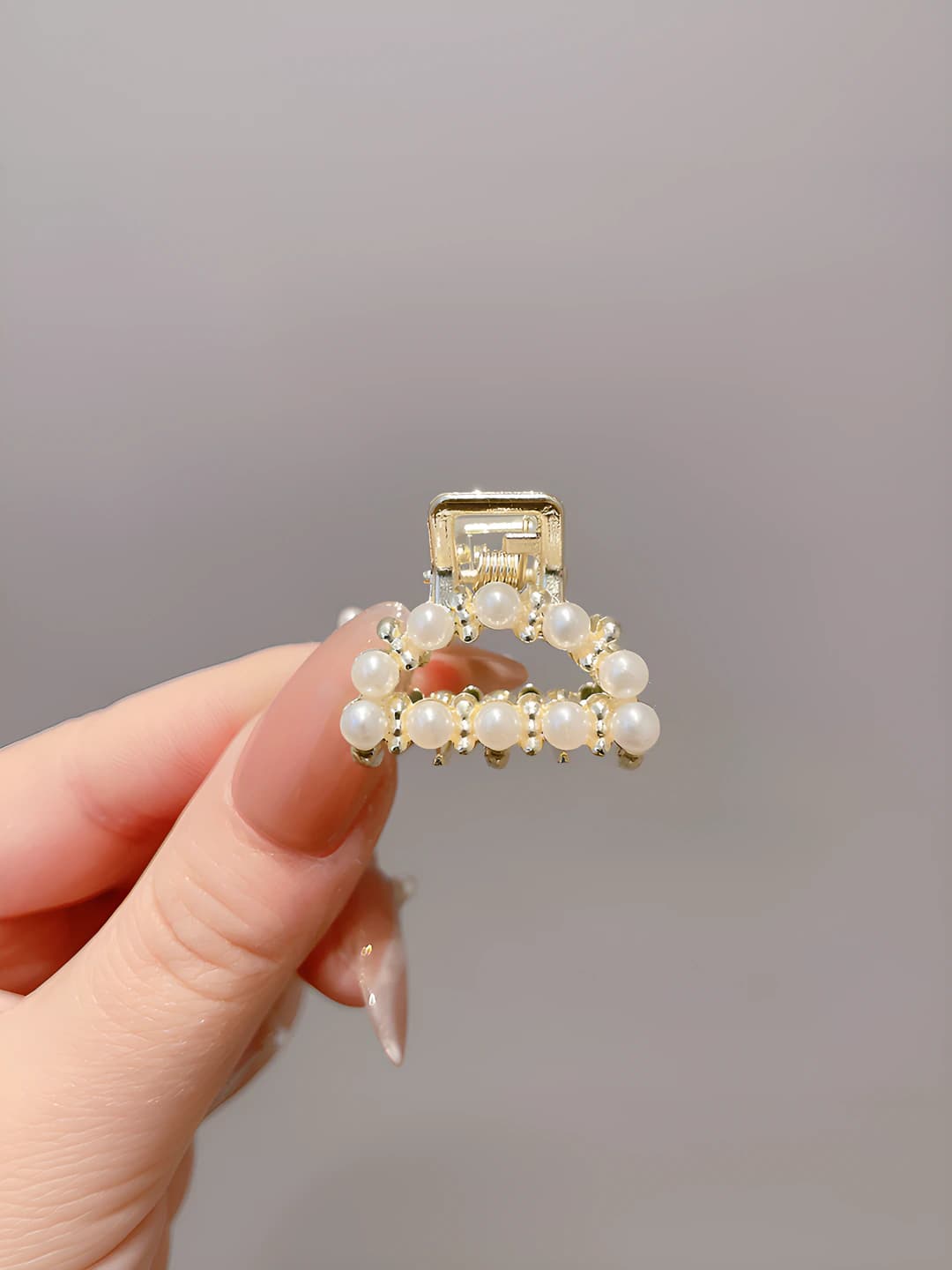 2# Letter D, full pearl (2cm)