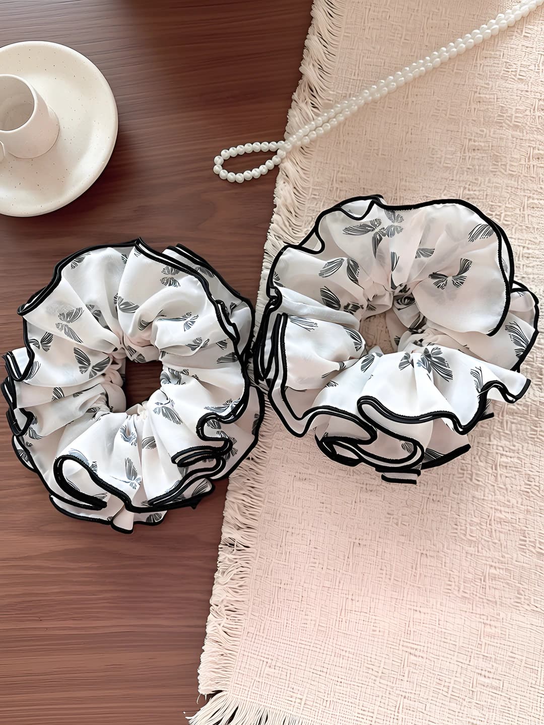 Women's Korean style contrast color stretch fabric scrunchie hair tie