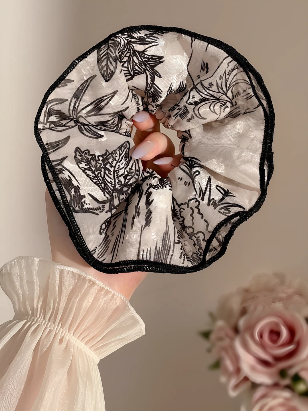 1# Printed ruffle hair tie 15 cm