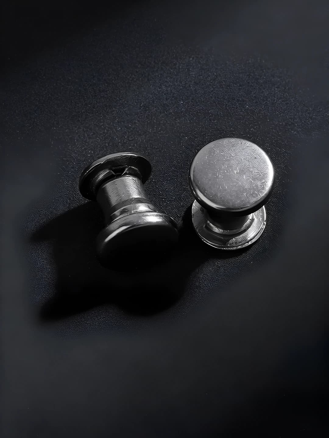 2# Gunmetal black, 1 pair