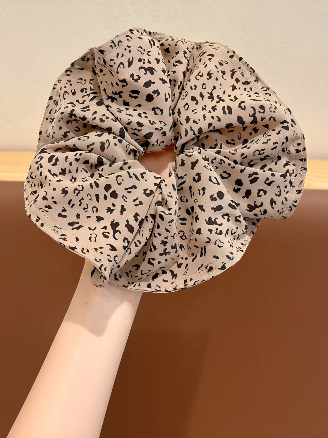 Light coffee leopard approx 18 cm