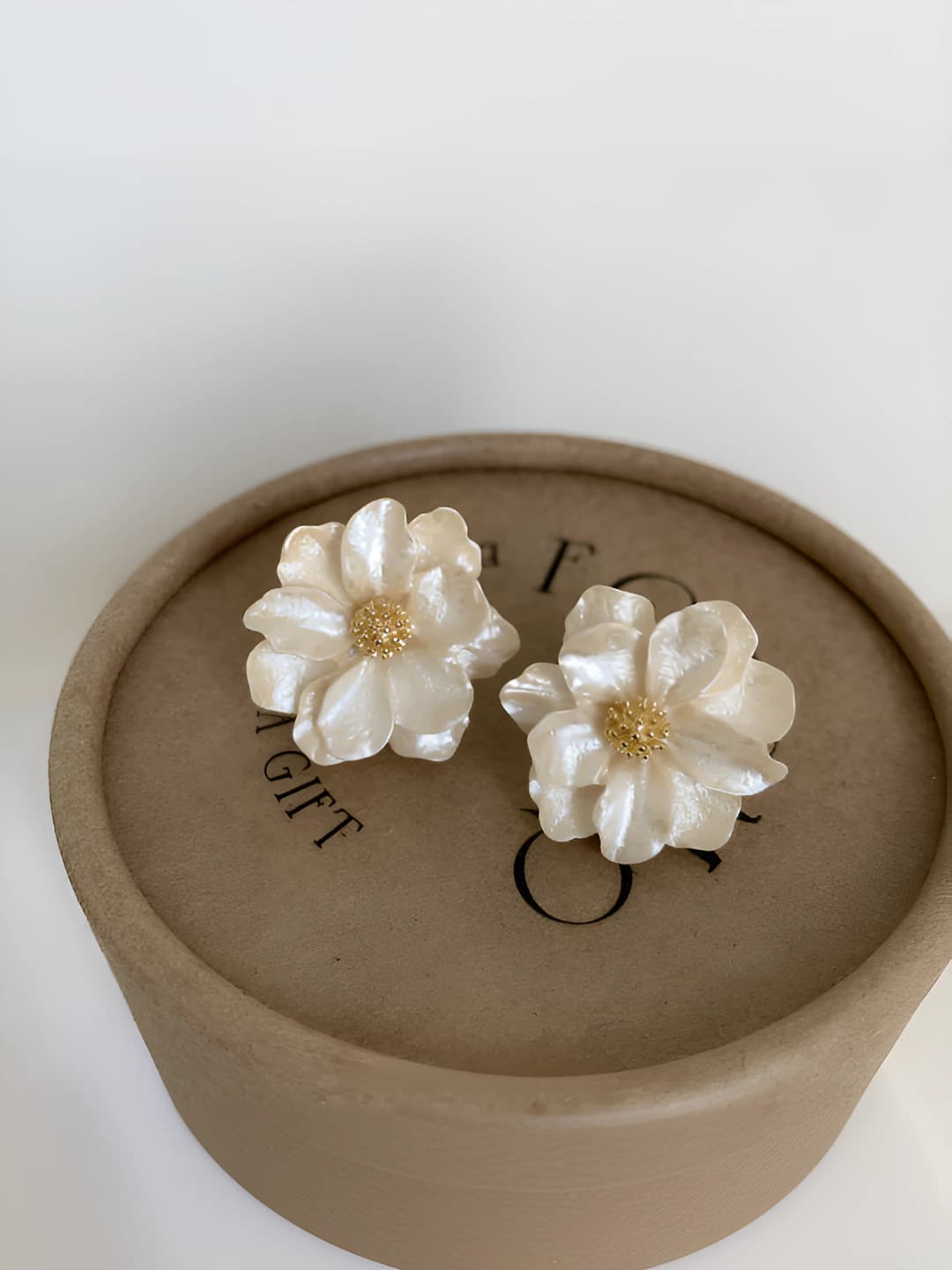 Camellia flower studs