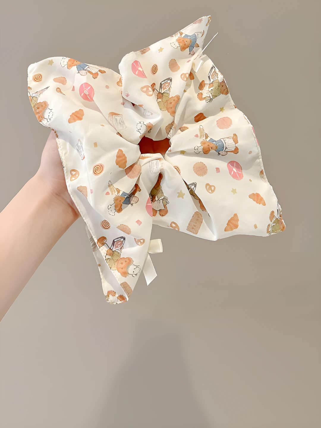 Kartondki ayiq donut ~26 sm
