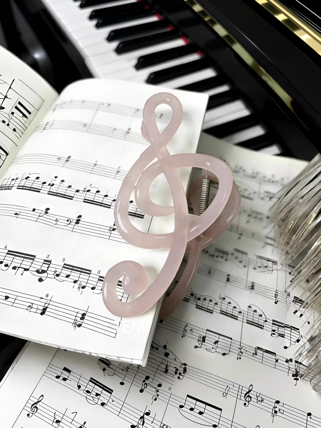 Sakura pink note clip