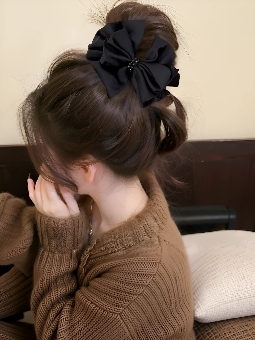 1# Black bow pony clip ~10 cm
