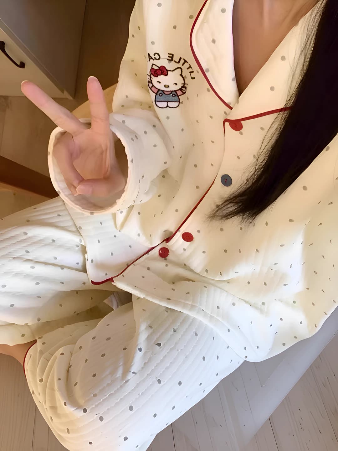 Women's Hello Kitty cartoon thickened long sleeve cardigan and trousers pajama set, spring-autumn