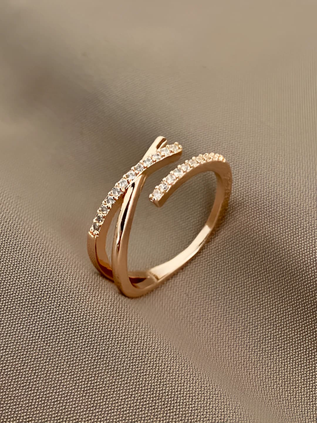 Rose gold, cross zircon ring