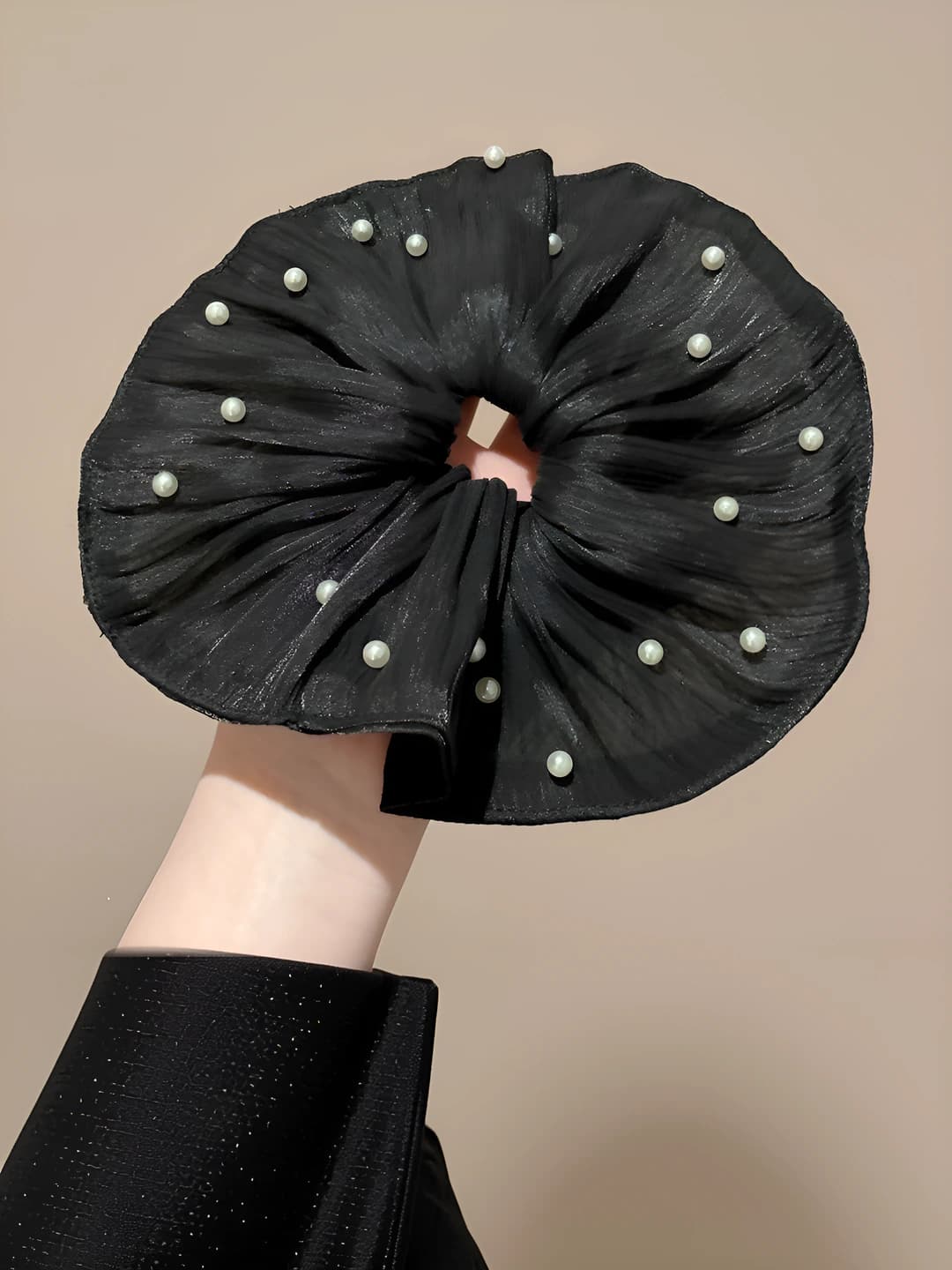 2# Black pearl ruffle 20 cm