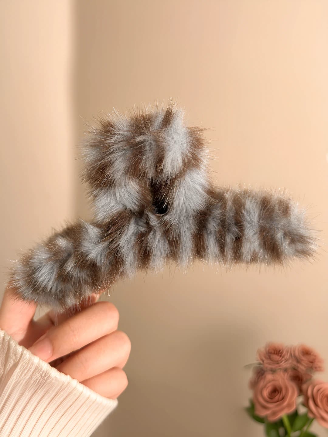 Blue large plush claw clip 15cm