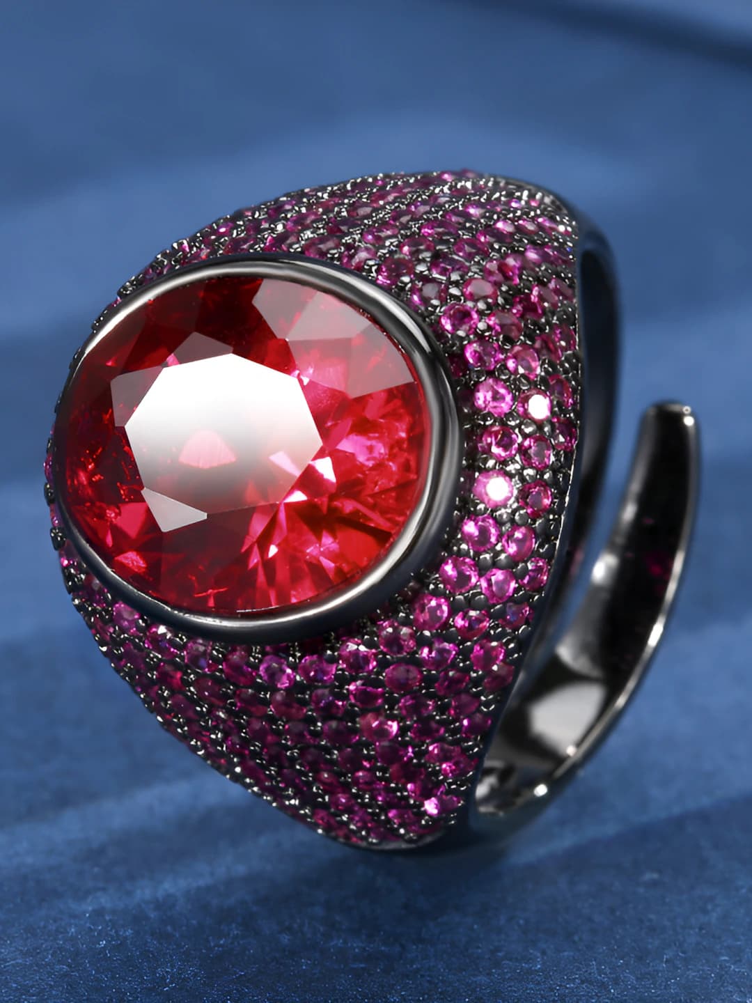 Black gold red ruby ring