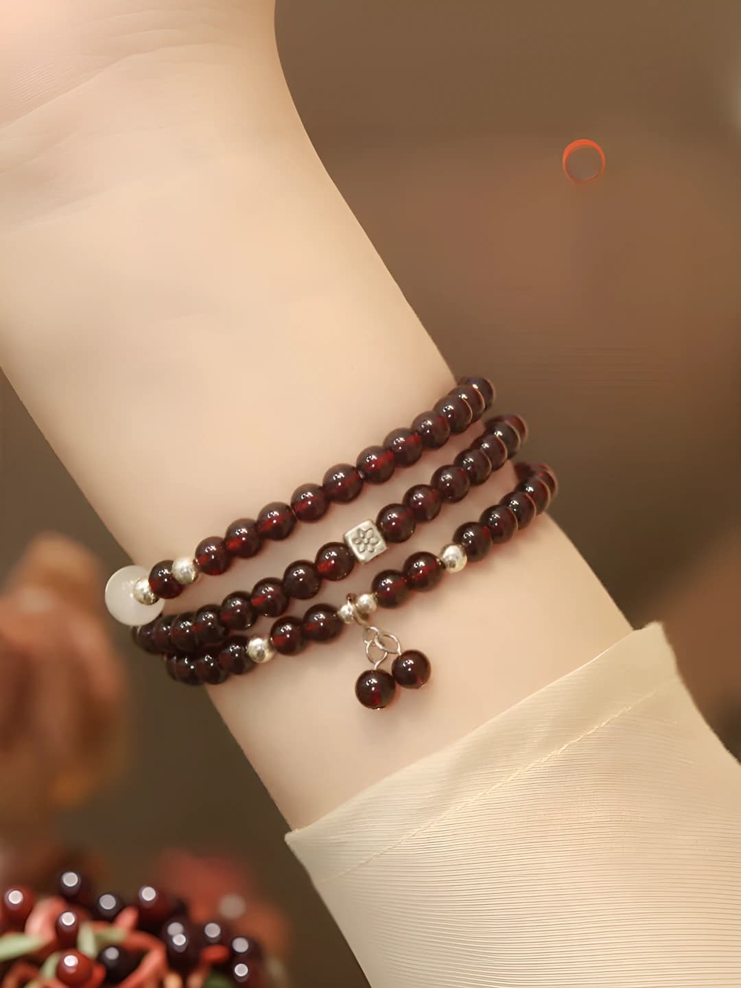 Red garnet, triple strand