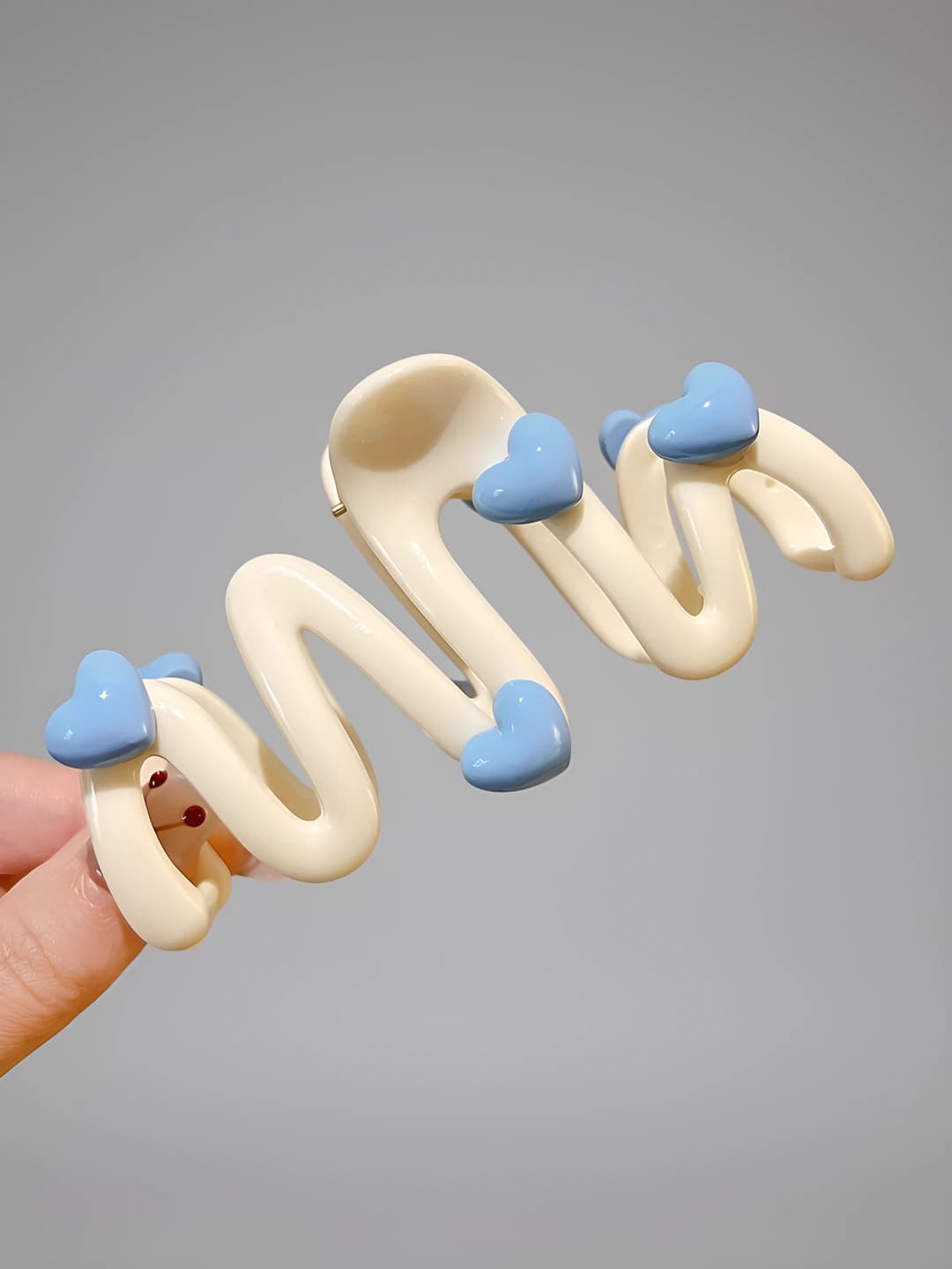 Beige heart wave hair clip 10.5 cm
