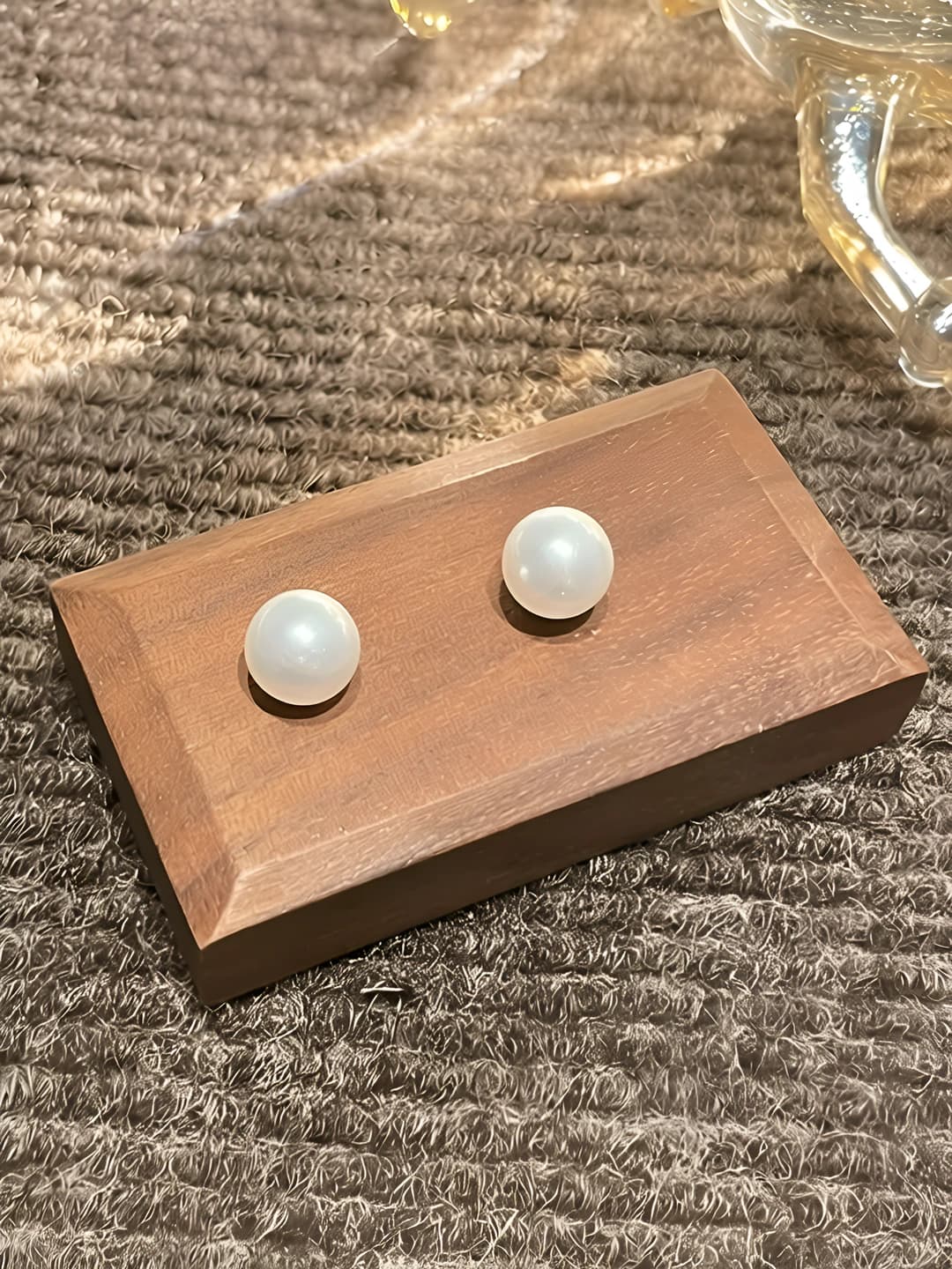 Pearl earrings, 10mm
