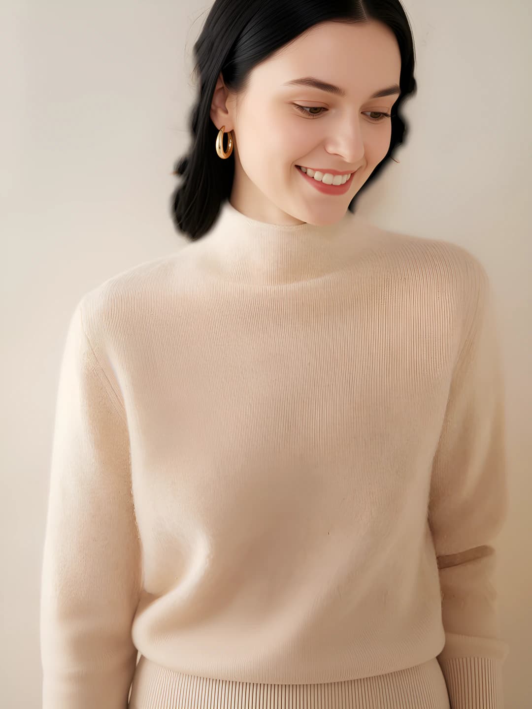 Ayollar uchun kuz-qish kashemir sviter, yarim baland yoqa, qalinlashtirilgan, bo'sh (oversize) kesim, uzun yeng, bir rangli, issiq saqlaydigan