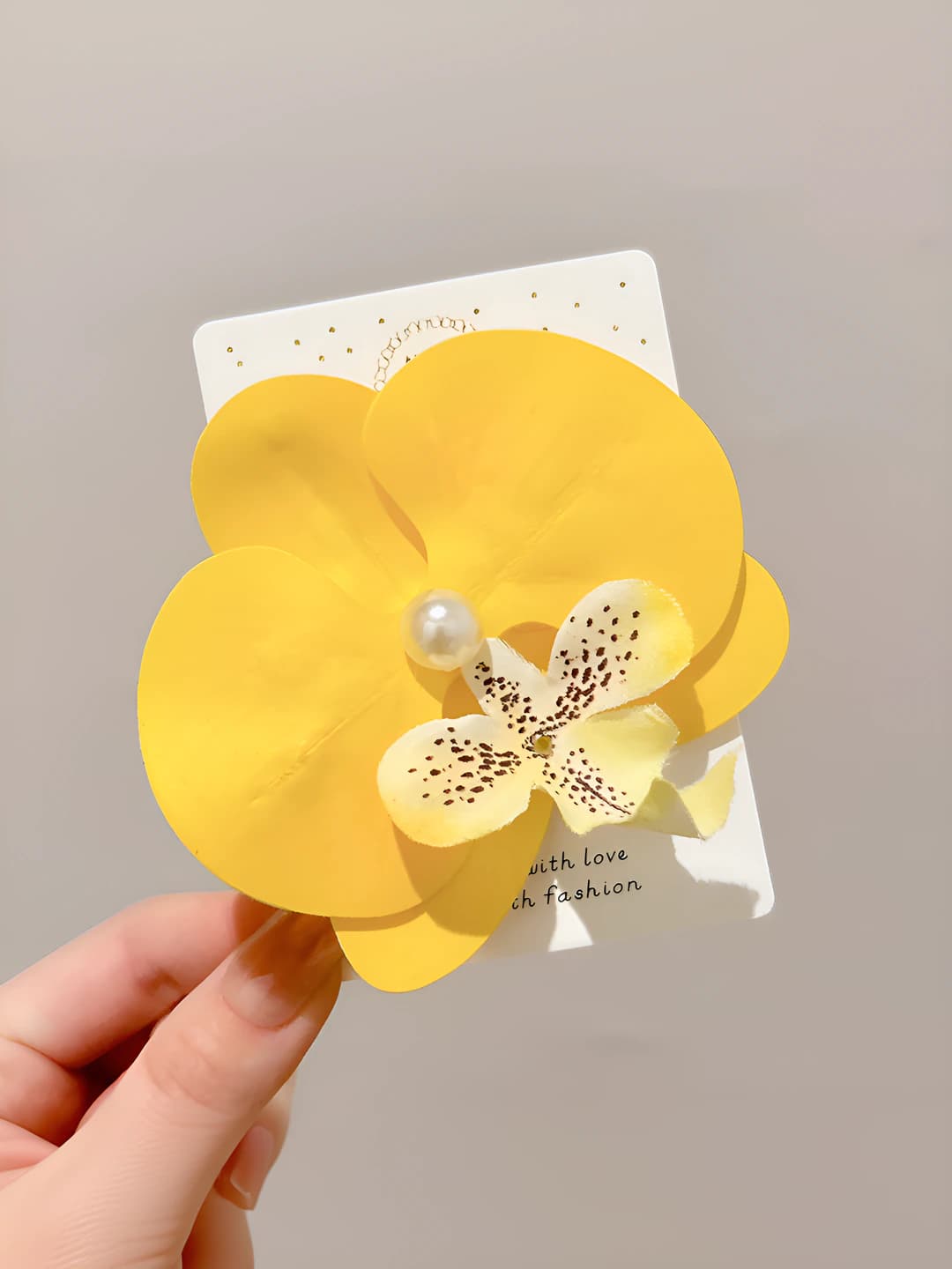 8# Yellow phalaenopsis clip (~4cm)