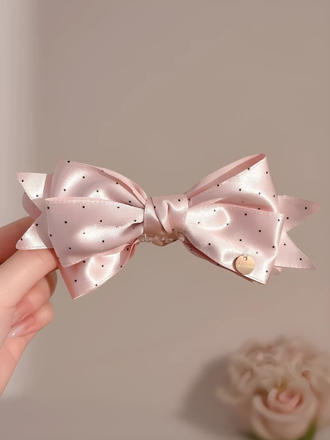 1# Pink polka dot banana clip ~10 cm