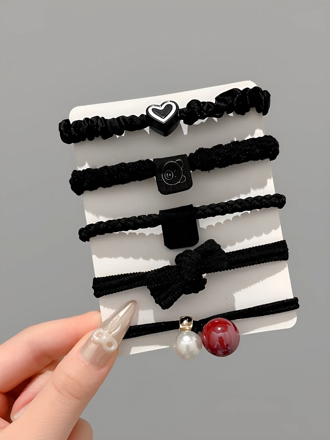Black shiny beads 5 pcs #4-6cm