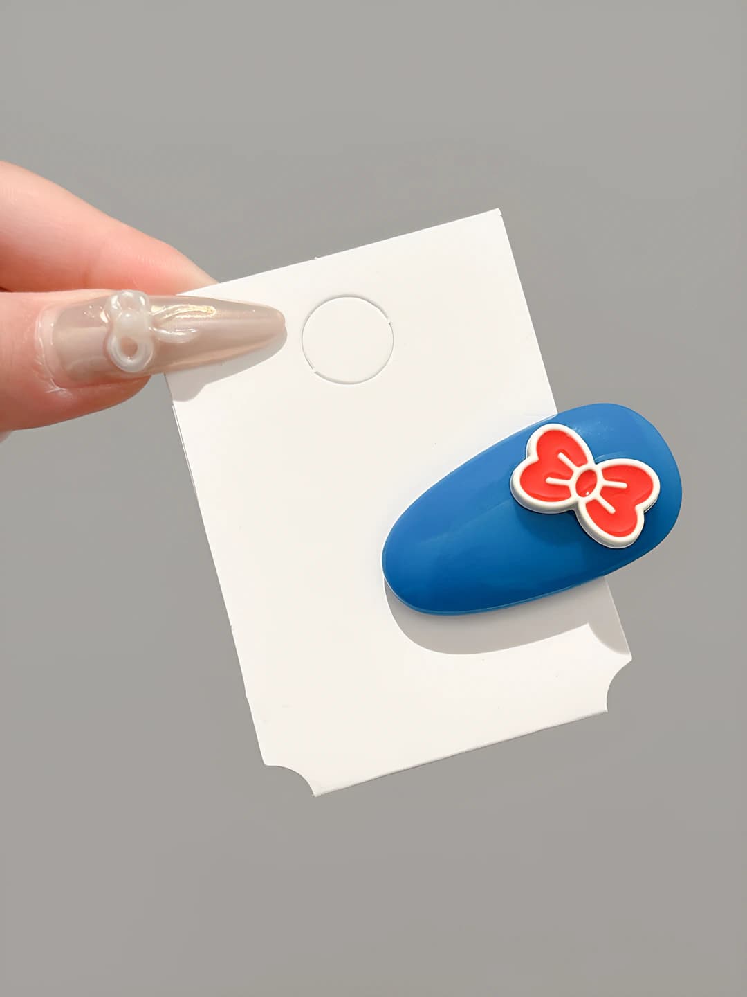Blue small clip, 4 cm