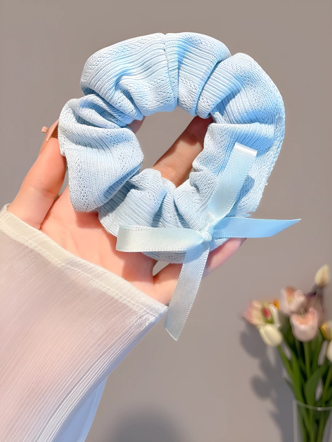 2# Knit, hair tie