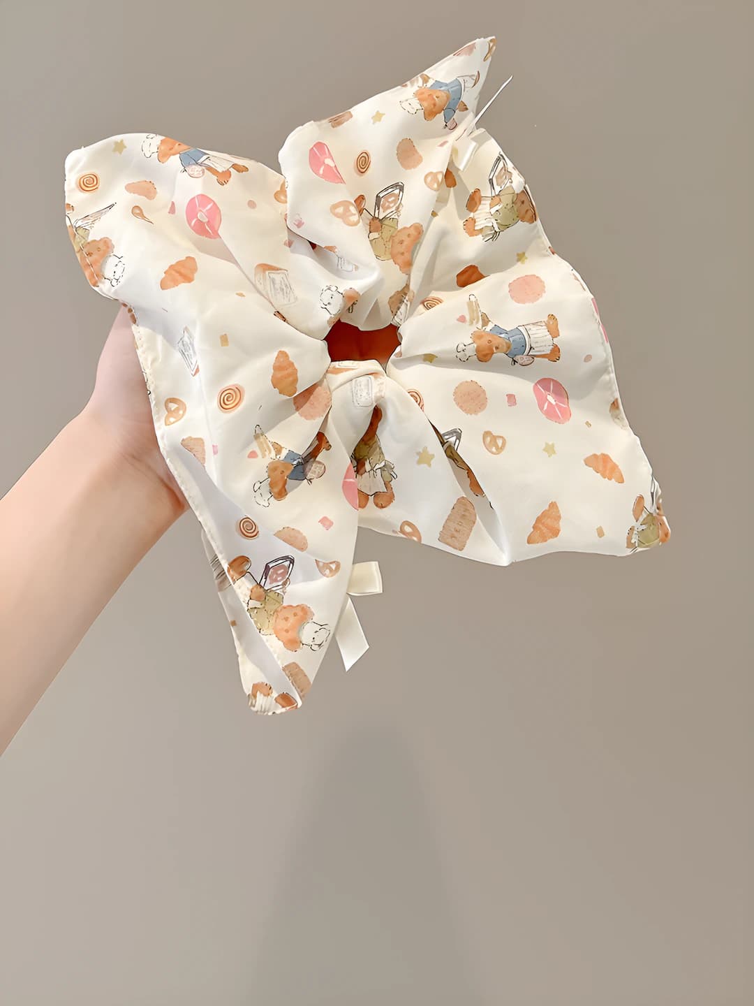 Cartoon bear ~26 cm