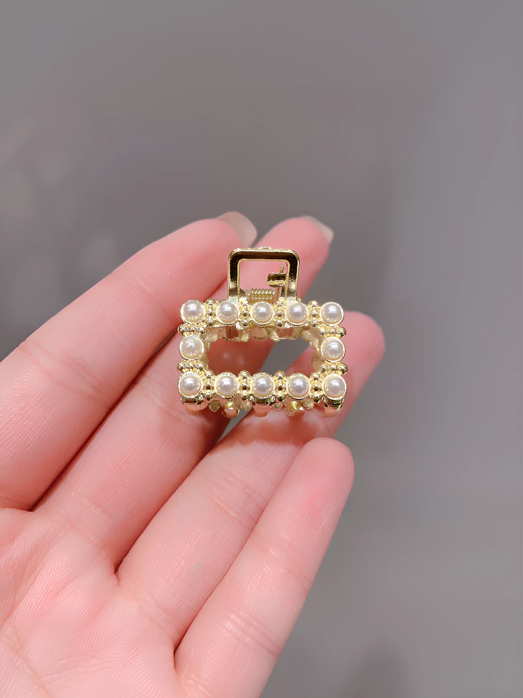 5# Square, full pearl (3cm)