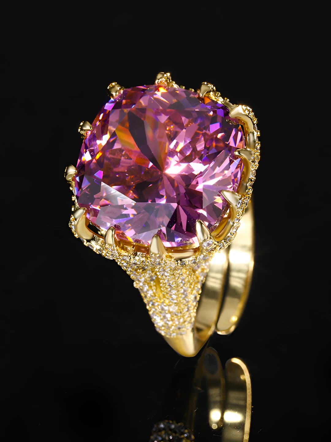 Gold rose topaz ring