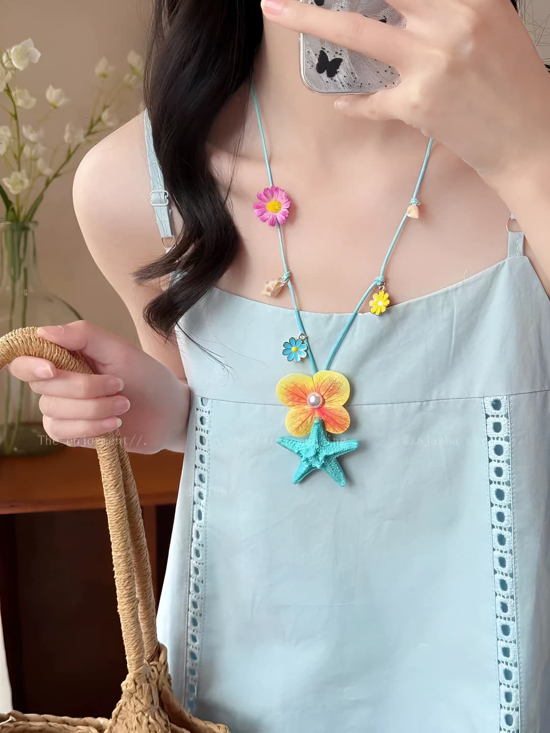 Blue sea star flower necklace