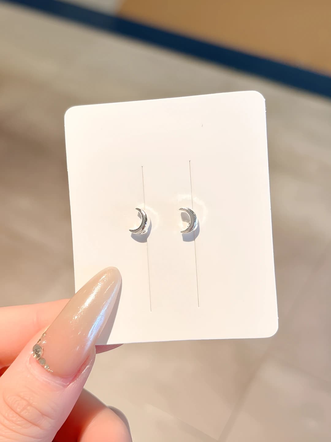 14# Small studs - Moon