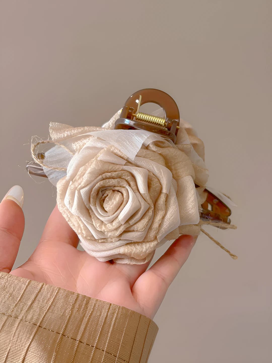 Beige dried rose clip 13 cm