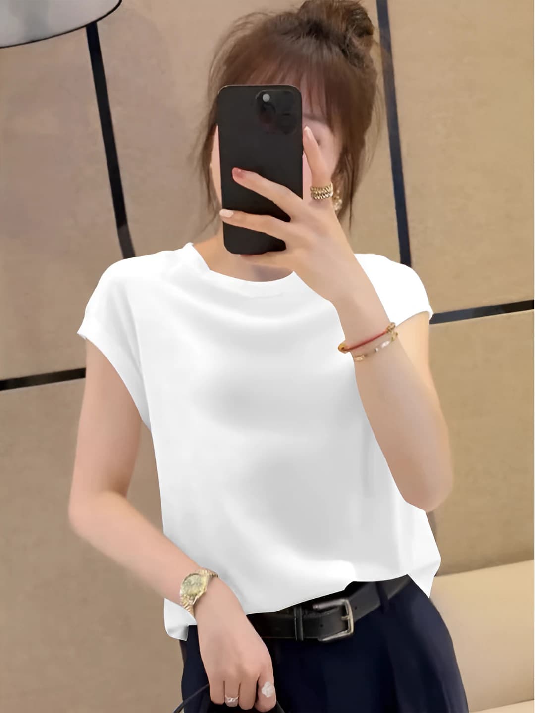 Women's short sleeve t-shirt with crew neck, solid colour, slimming, casual style
