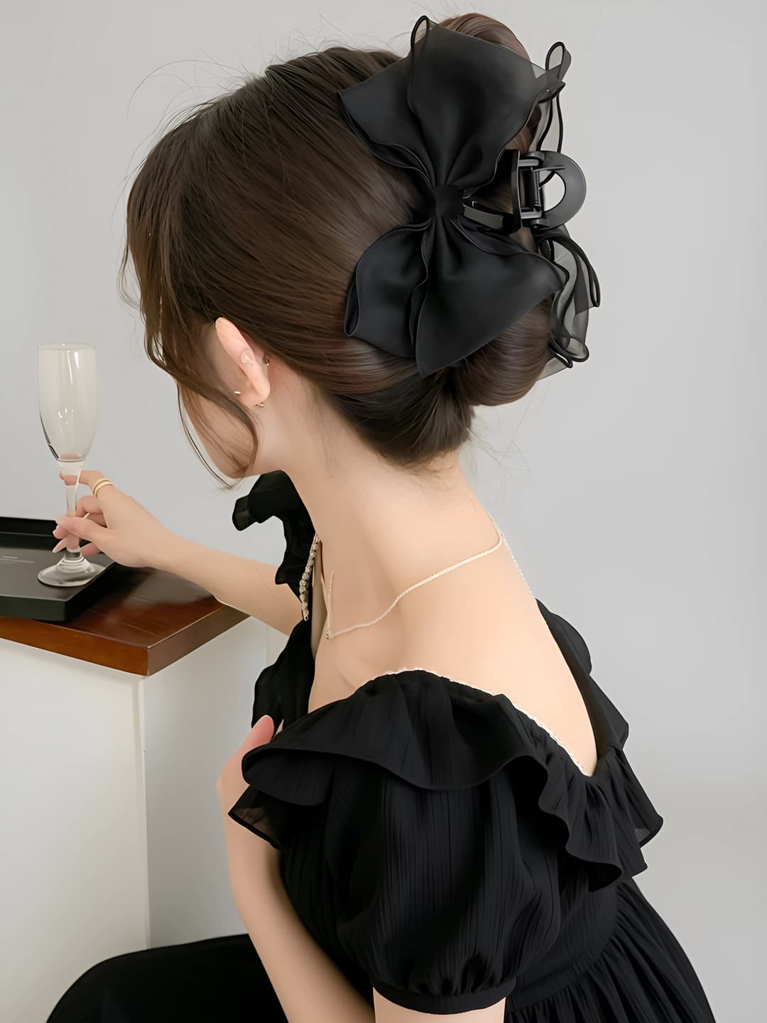 2# Black mesh ~17.5cm base 11cm
